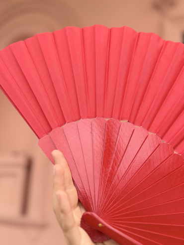 abanico pericon de 27 centimetros rojo