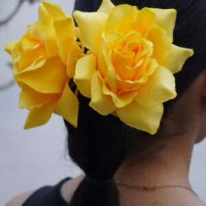 Gancho de pelo con Rosa- Amarillo