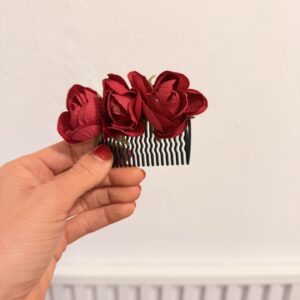 Peineta con flores
