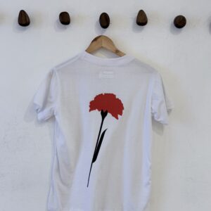 Remera El Clavel- XS Blanca